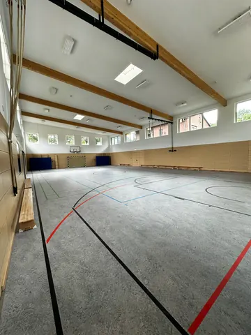 Sporthalle mit Nebenräumen, Bild 6